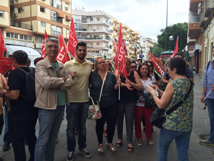 IU contra la represión sindical en la Clínica Santa Isabel