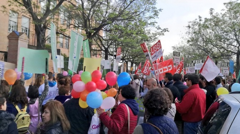 Concentración contra el nuevo &#039;decretazo&#039; de la Junta que regula las escuelas infantiles de primer ciclo