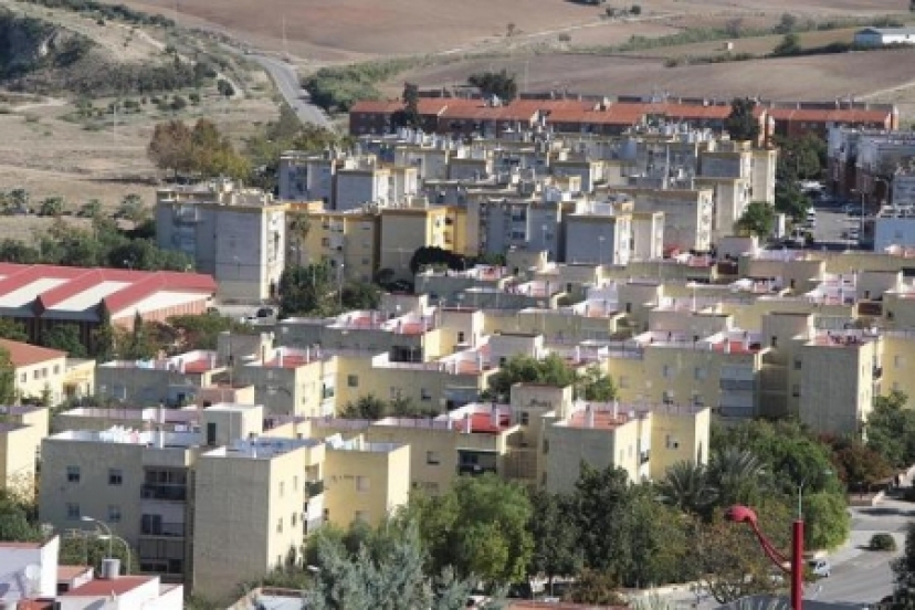 Izquierda Unida lleva al Parlamento Andaluz la necesidad de rehabilitación de viviendas del Rancho