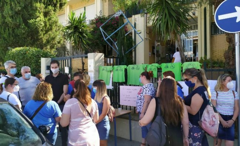 Izquierda Unida alerta de los ataques a la Educación Pública en Dos Hermanas