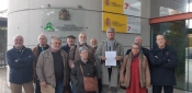 IU Sevilla entrega un escrito a la Seguridad Social para recabar información sobre  “La Hucha