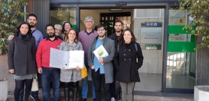 IU presenta casi 5.000 firmas recogidas dentro de la campaña en la Comarca de Los Alcores, por una línea regular de autobuses