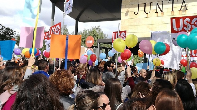 Apoyamos la concentración contra el #DecretazoEducacion0a3años